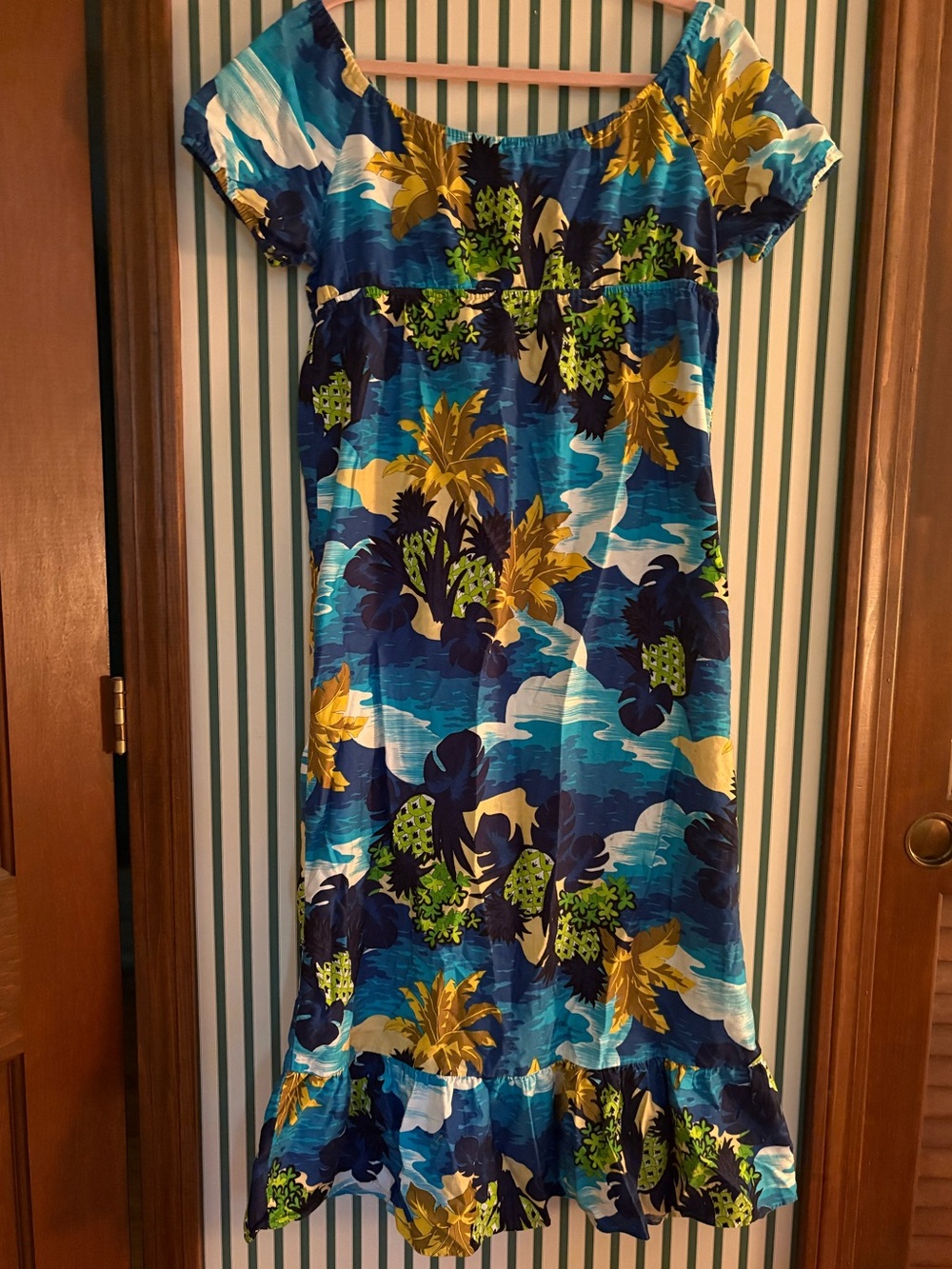 Vintage Hawaiian Tropical Floral Off-Shoulder Maxi Dress Hukilau